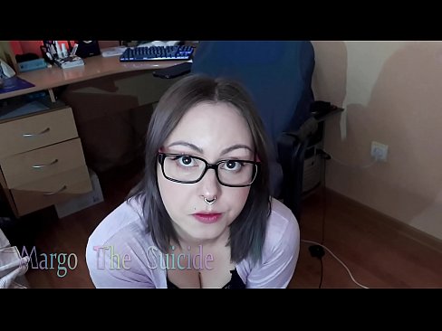 ❤️ Sexy holka s brýlemi kouří dildo hluboko na kameru ❤❌ Šukání video u cs.wassell.ru ﹏