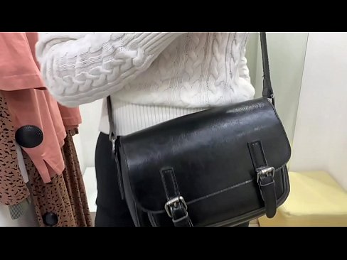 ❤️ Veřejná masturbace mladé feny FeralBerry s dildem ve fitku ❤❌ Šukání video u cs.wassell.ru ﹏