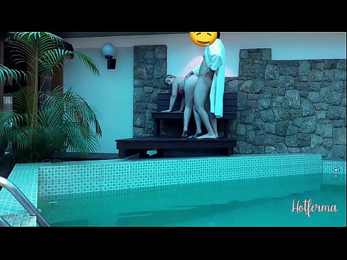 ❤️ Šéf pozve služebnou k bazénu, ale neodolala žhavému ❤❌ Šukání video u cs.wassell.ru ﹏